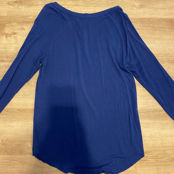 Blue long sleeve top - Picture 3 of 3